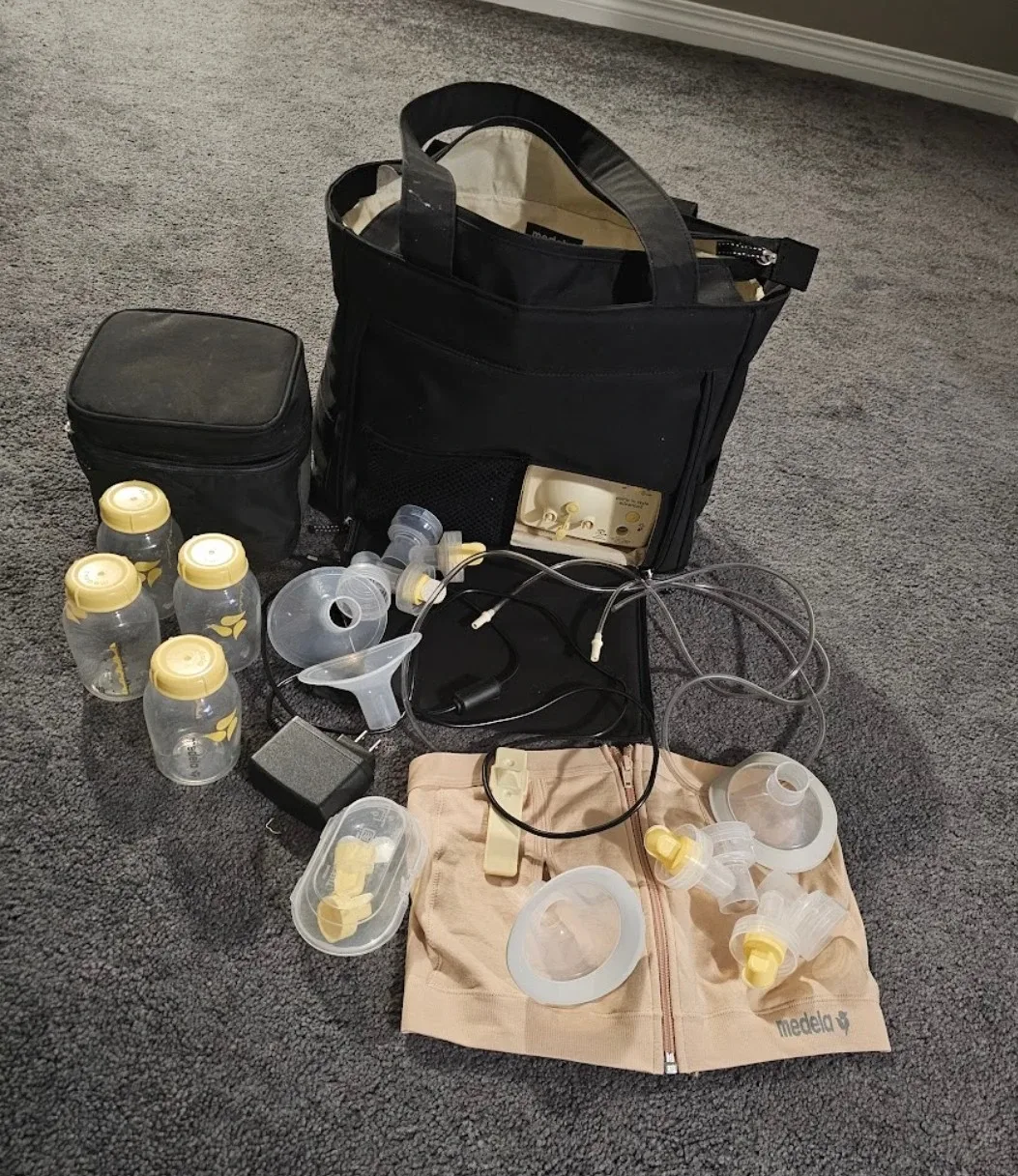Medela Breast Pump with Accessories
