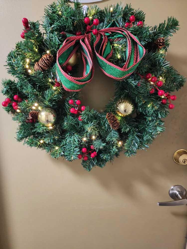 Christmas Wreath with Lights & Ornaments