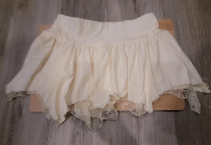 PRIVIMIX Women's White Pleated Skirt - Size M - New