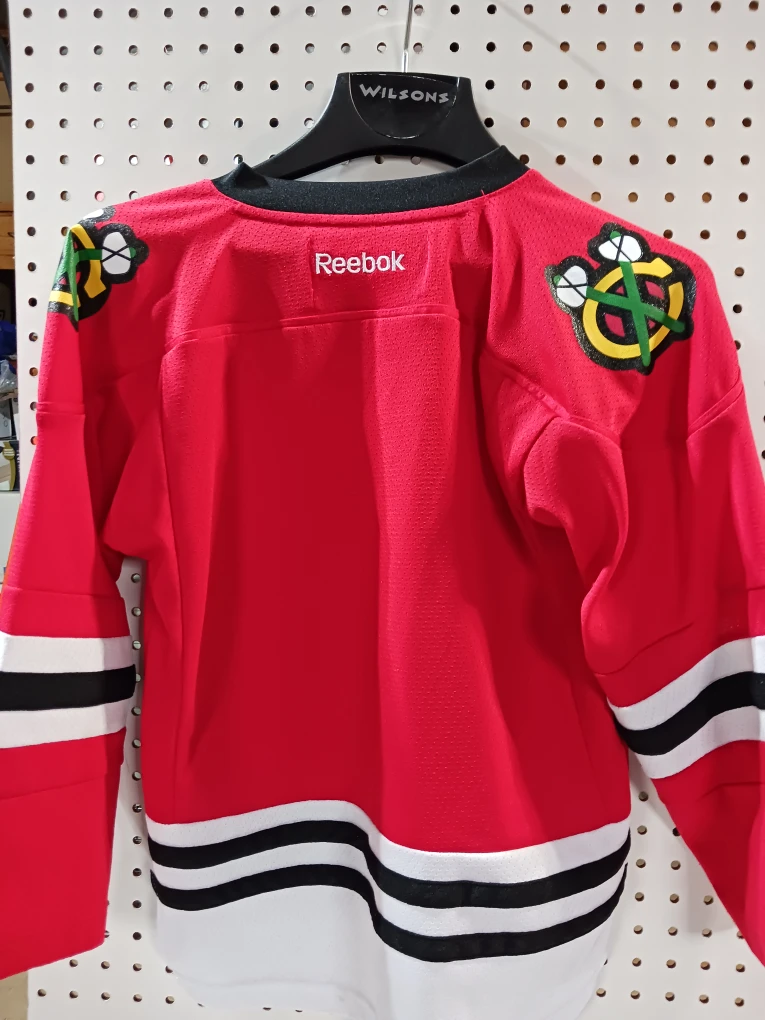 Reebok Chicago Blackhawks Jersey, Size S/M - photo 2