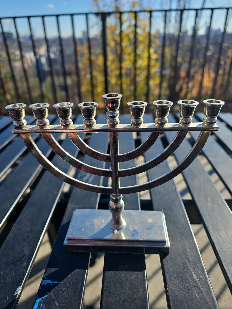 Would anyone like to trade Menorahs?