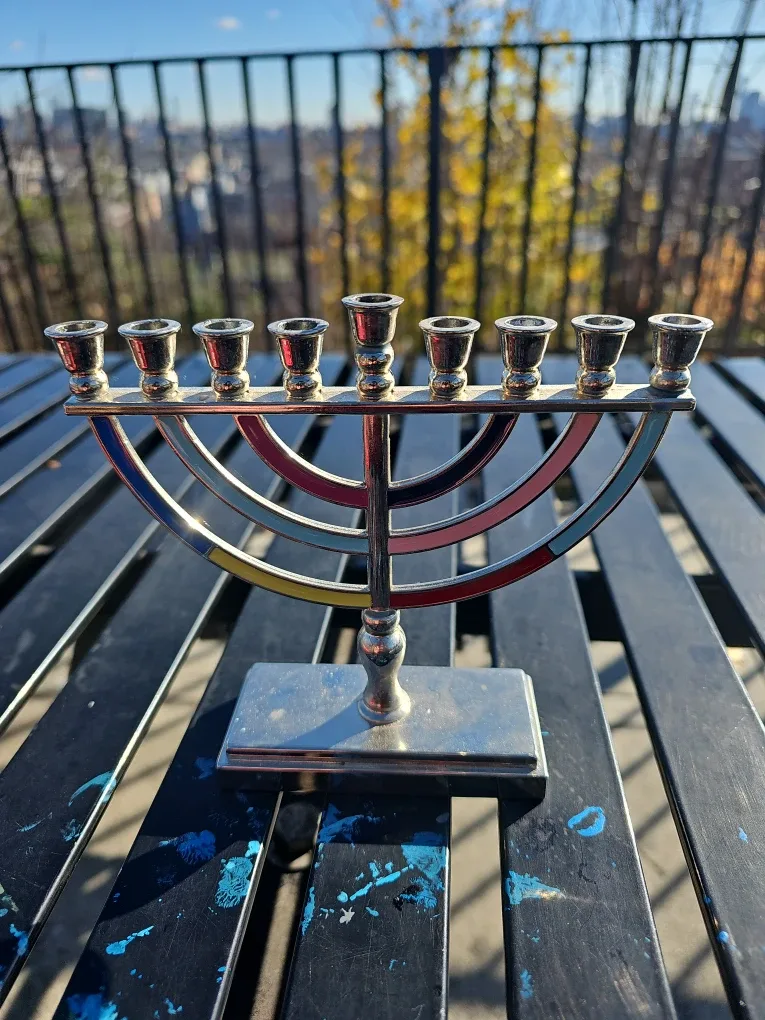 Would anyone like to trade Menorahs? image indicator(2)