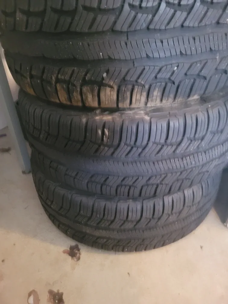 Toyota Wheel with BFGoodrich Winter Tire image indicator(7)