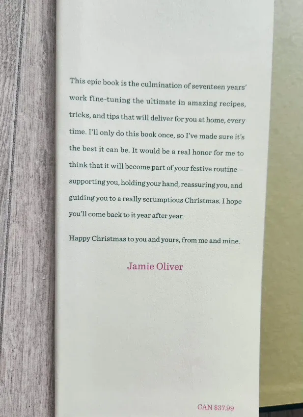 Jamie Oliver's Christmas Cookbook image indicator(2)