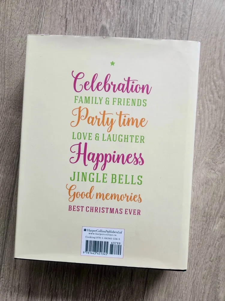 Jamie Oliver's Christmas Cookbook image indicator(7)