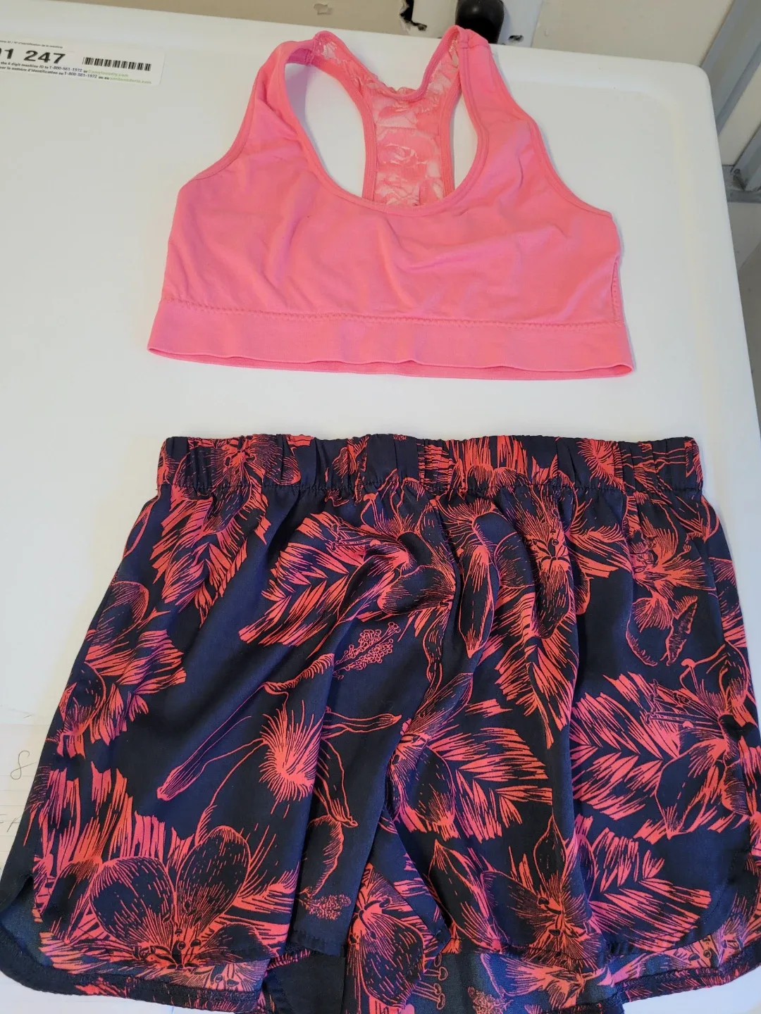 XS Shorts & Small Top Set image indicator(3)