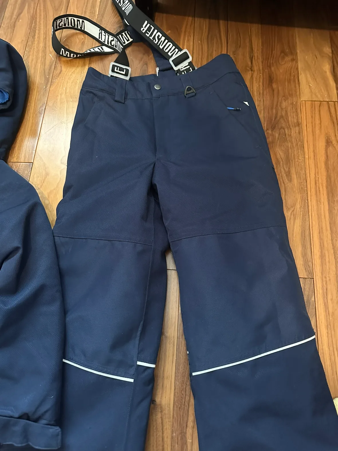 Monster Snowsuit - Size 8 image indicator(3)