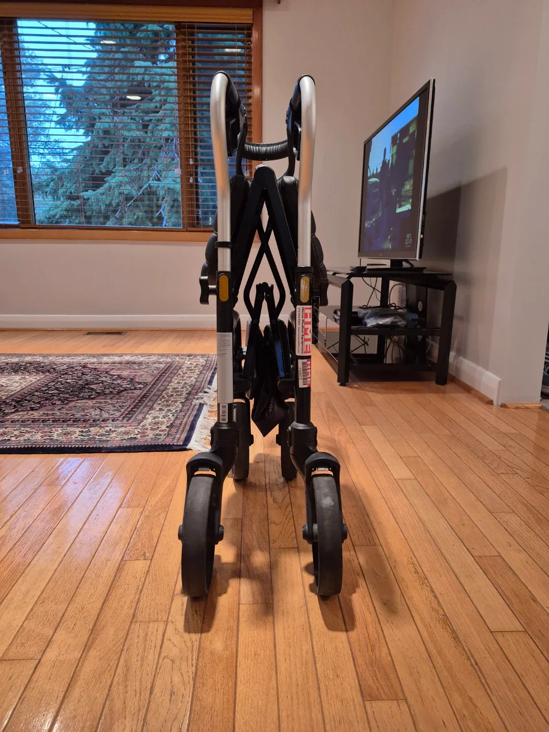 Evolution Trillium Walker Rollator (Regular) for Seniors, etc. image indicator(6)