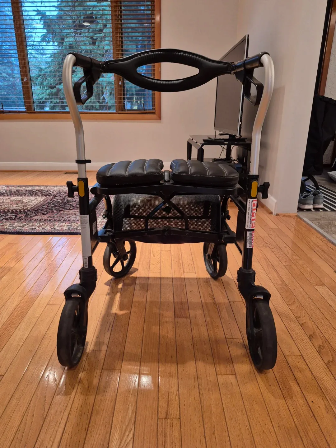 Evolution Trillium Walker Rollator (Regular) for Seniors, etc. image indicator(9)