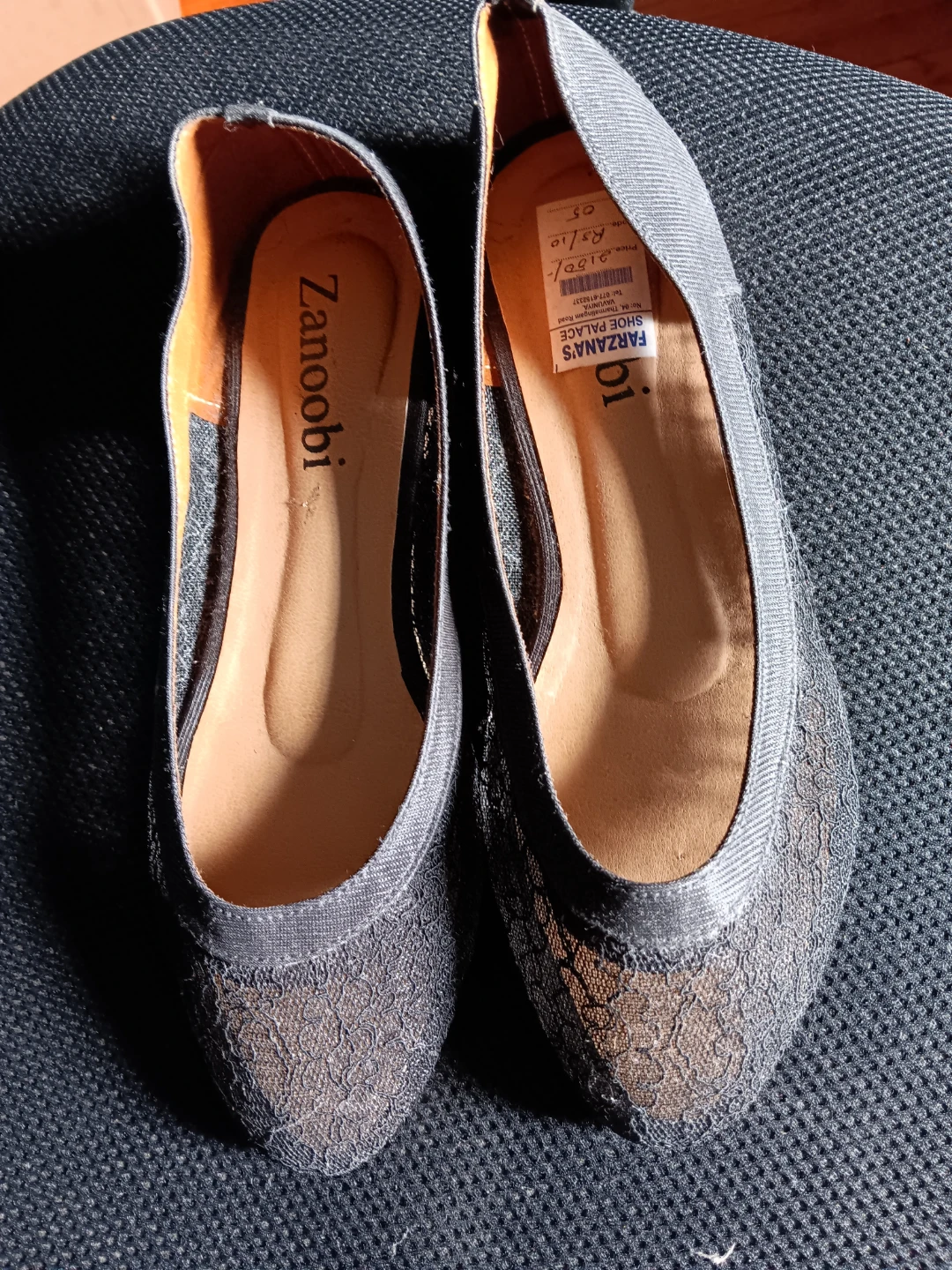 Zanoobi Black Lace Flats