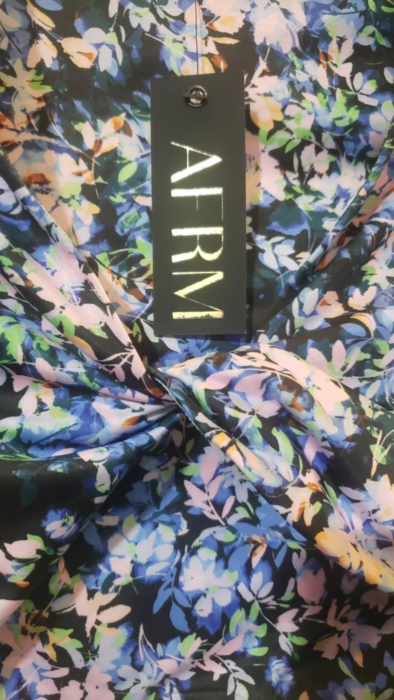 AFRM Floral Long Sleeve Crop Top - XS/TP image indicator(4)