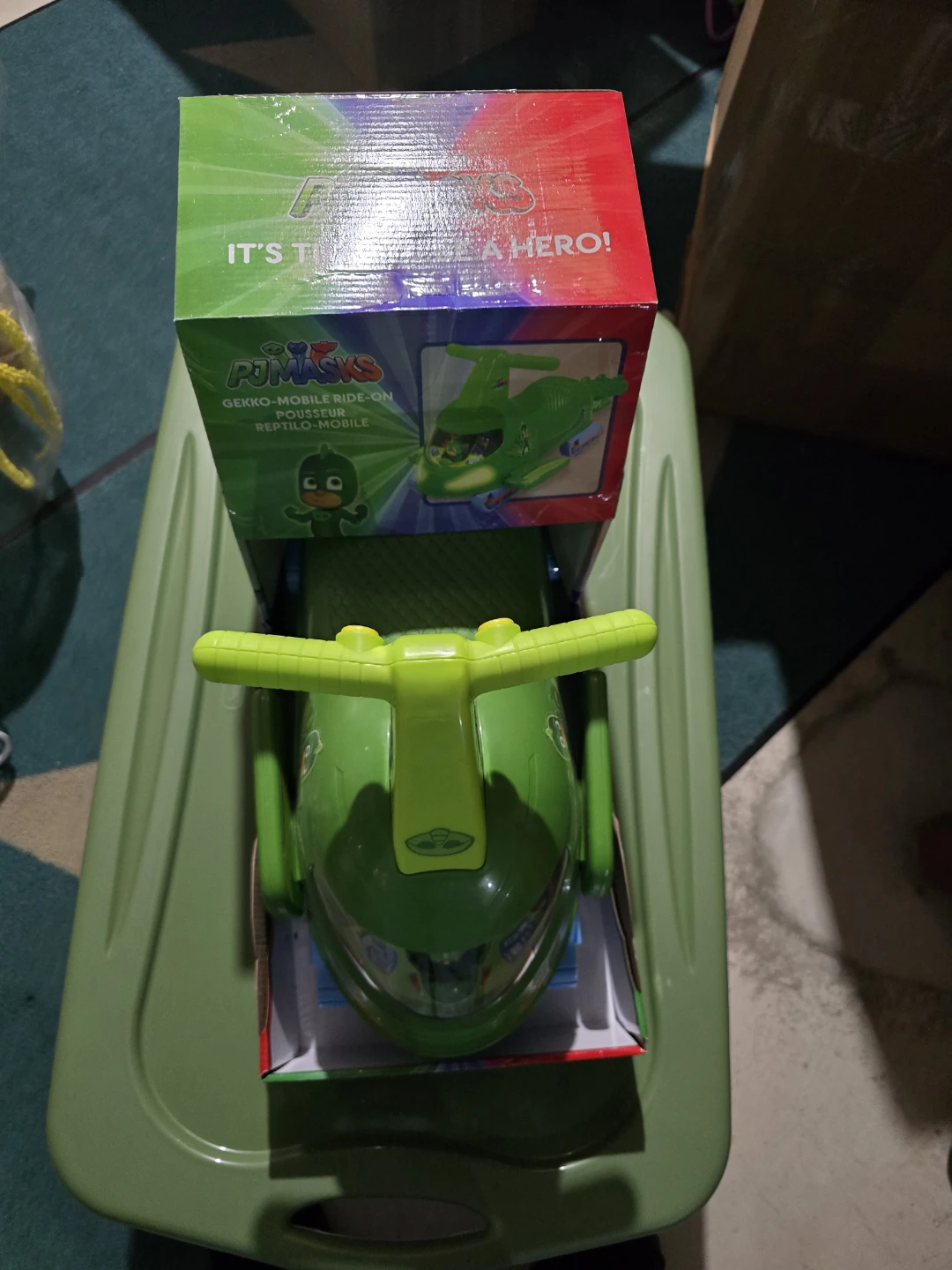 PJ Masks Gekko-Mobile Ride-On Toy - New in Box!