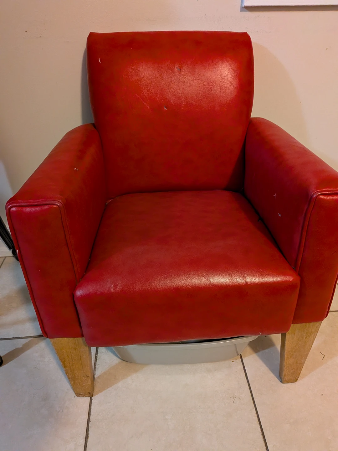 Child Red Armchair 🥕