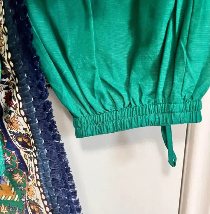 Khaadi's Green Salwar Kameez Suit image indicator(5)