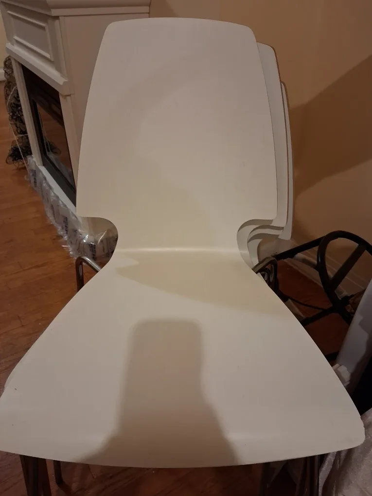 Set of 4 White Stacking Chairs image indicator(6)