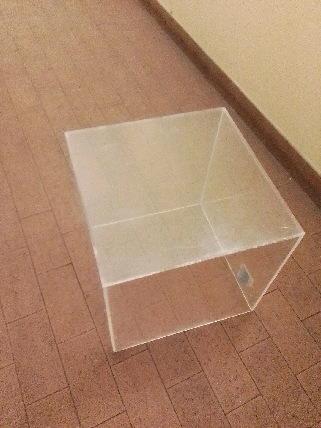 🥕Clear Acrylic end table box- 18x18 inches image indicator(3)