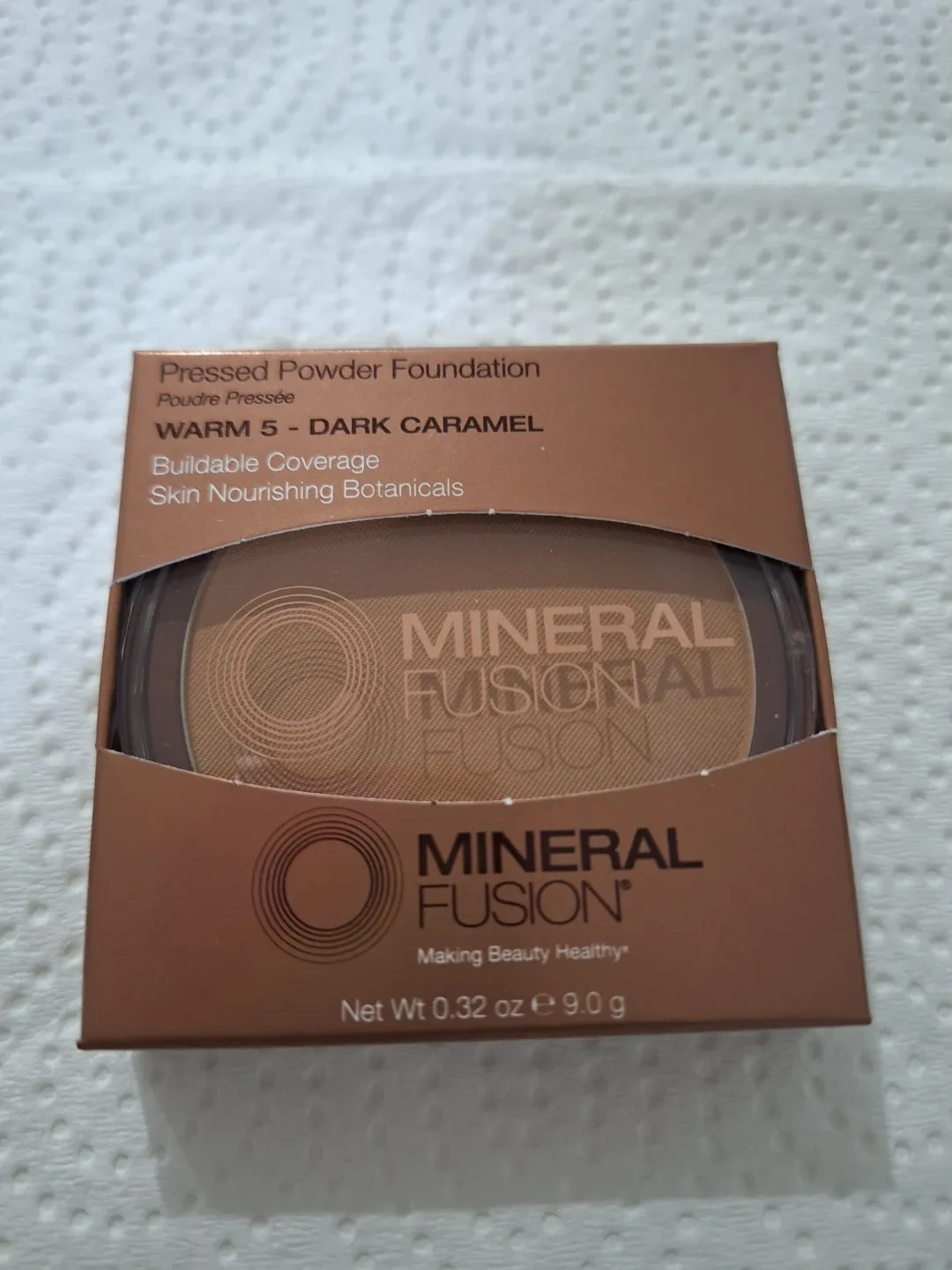 Mineral Fusion Pressed Powder Foundation - Dark Caramel