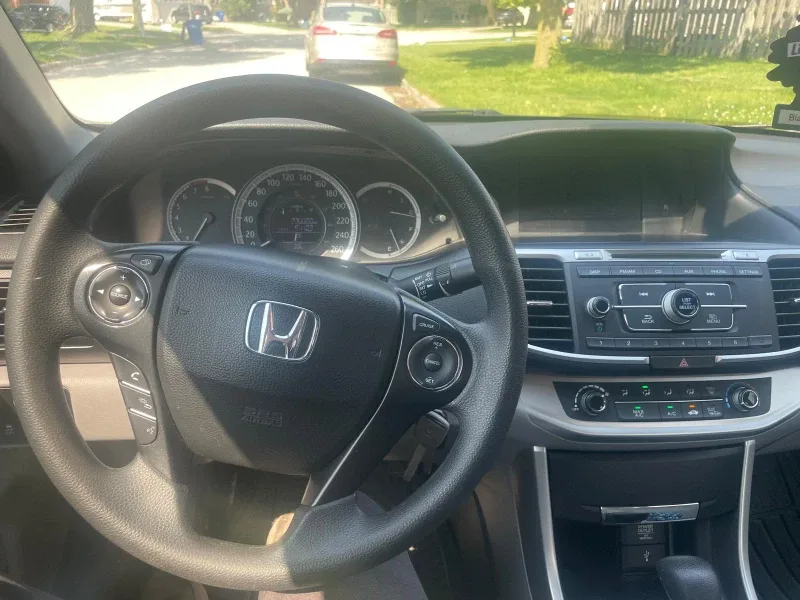 2015 Honda Accord image indicator(9)