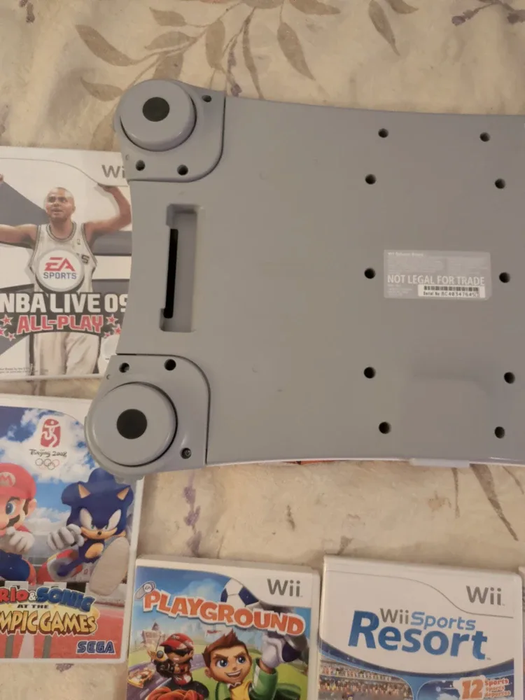 Wii Game Bundle - Wii Fit Plus, Ben 10, Transformers + image indicator(9)