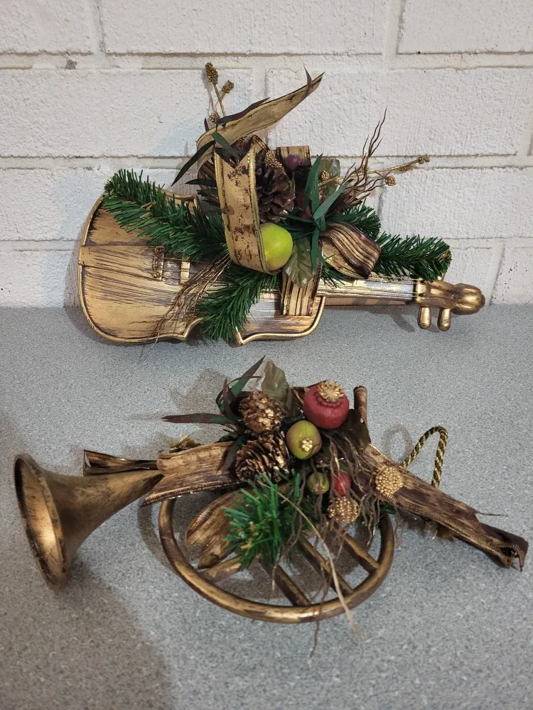 Christmas Decor Lot - 8 items image indicator(9)