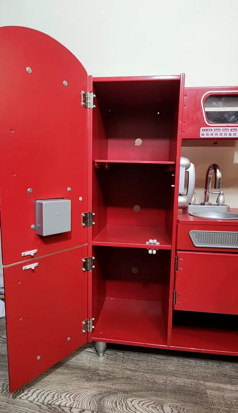 Red KidKraft Retro Toy Kitchen Set image indicator(4)