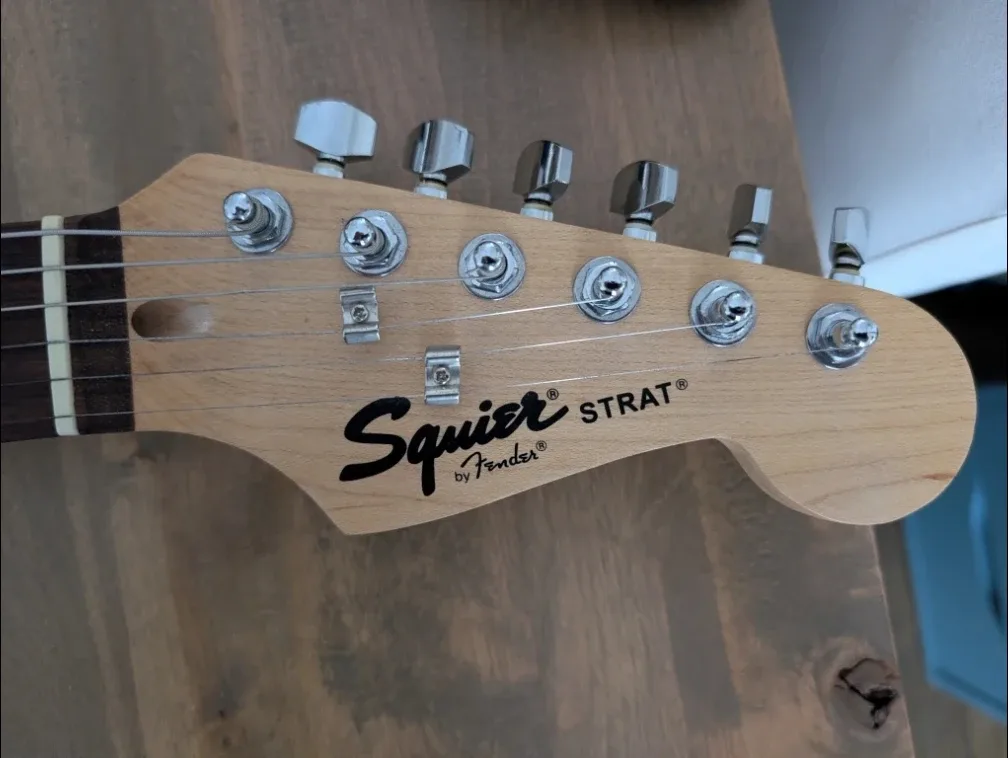 Squier Strat by Fender Electric Guitar w/ Case image indicator(2)