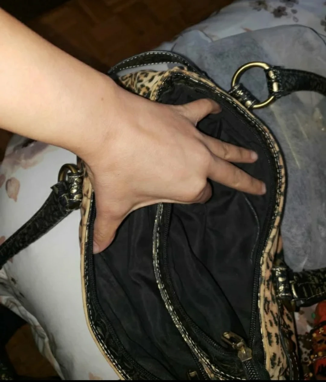 Leopard Print Shoulder Bag - photo 3