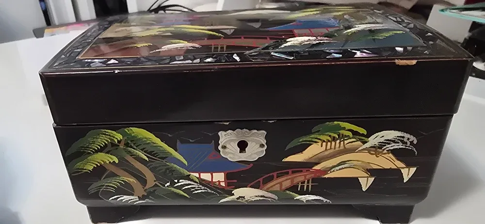 Vintage Japanese Lacquerware Music Jewelry Box image indicator(2)