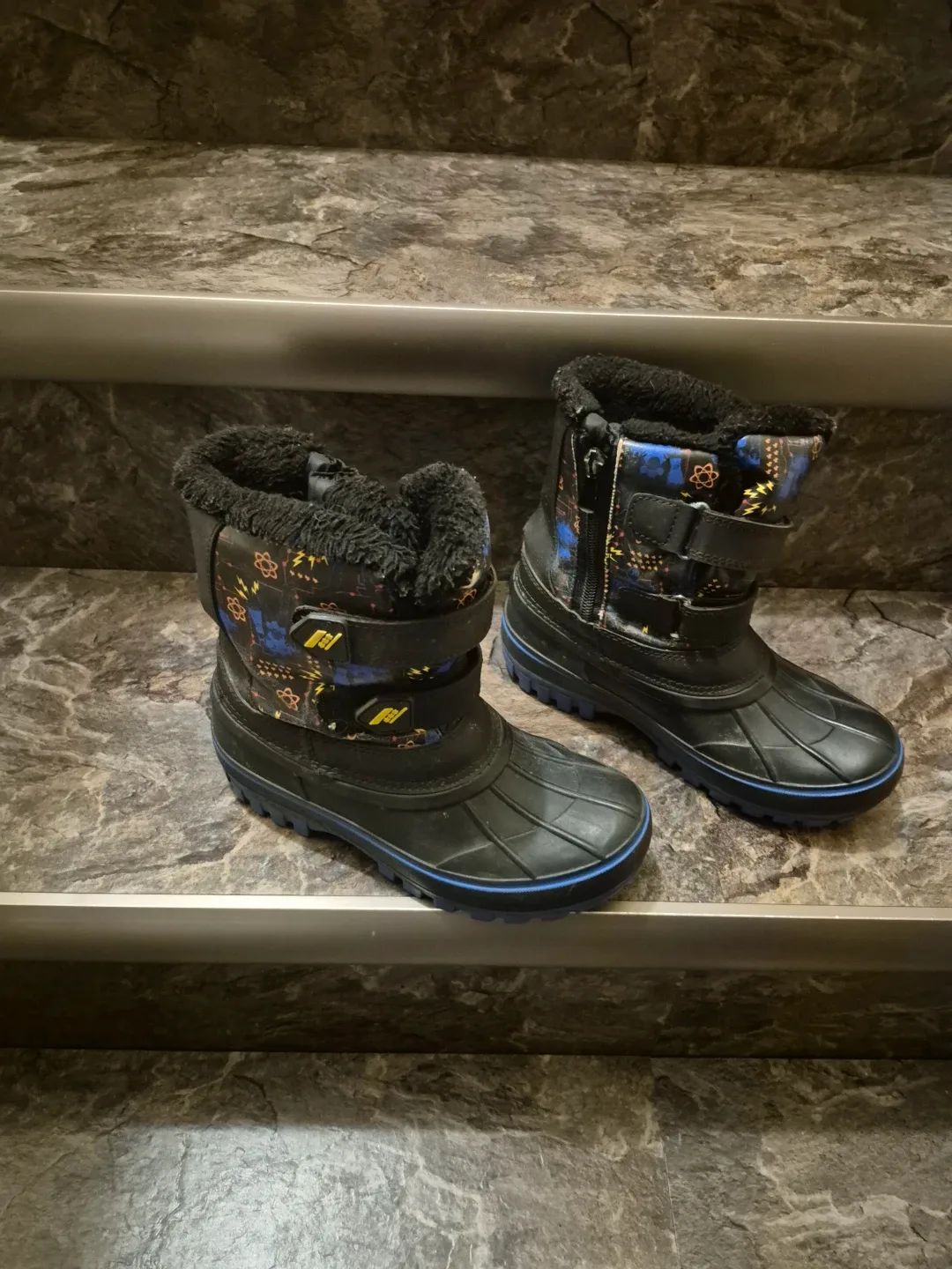 Kids' Winter Boots ( size 1 ).