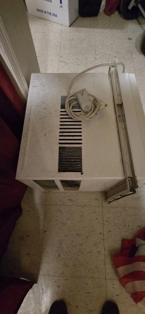LG Window Air Conditioner - photo 5