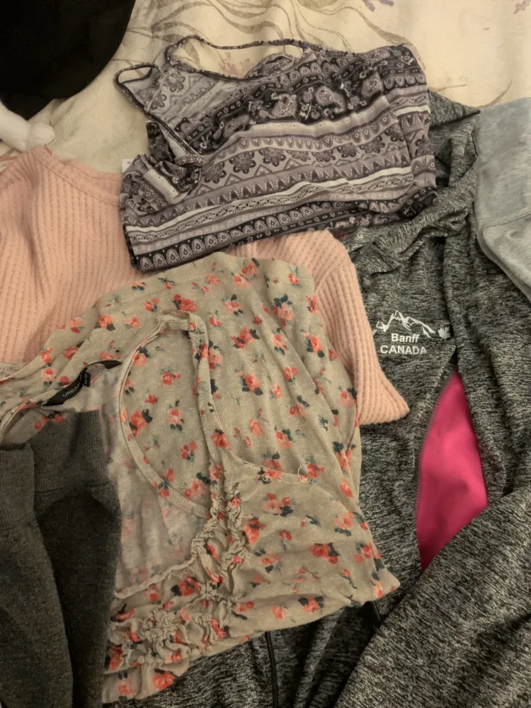 Clothing Lot - Various Brands & Styles image indicator(5)