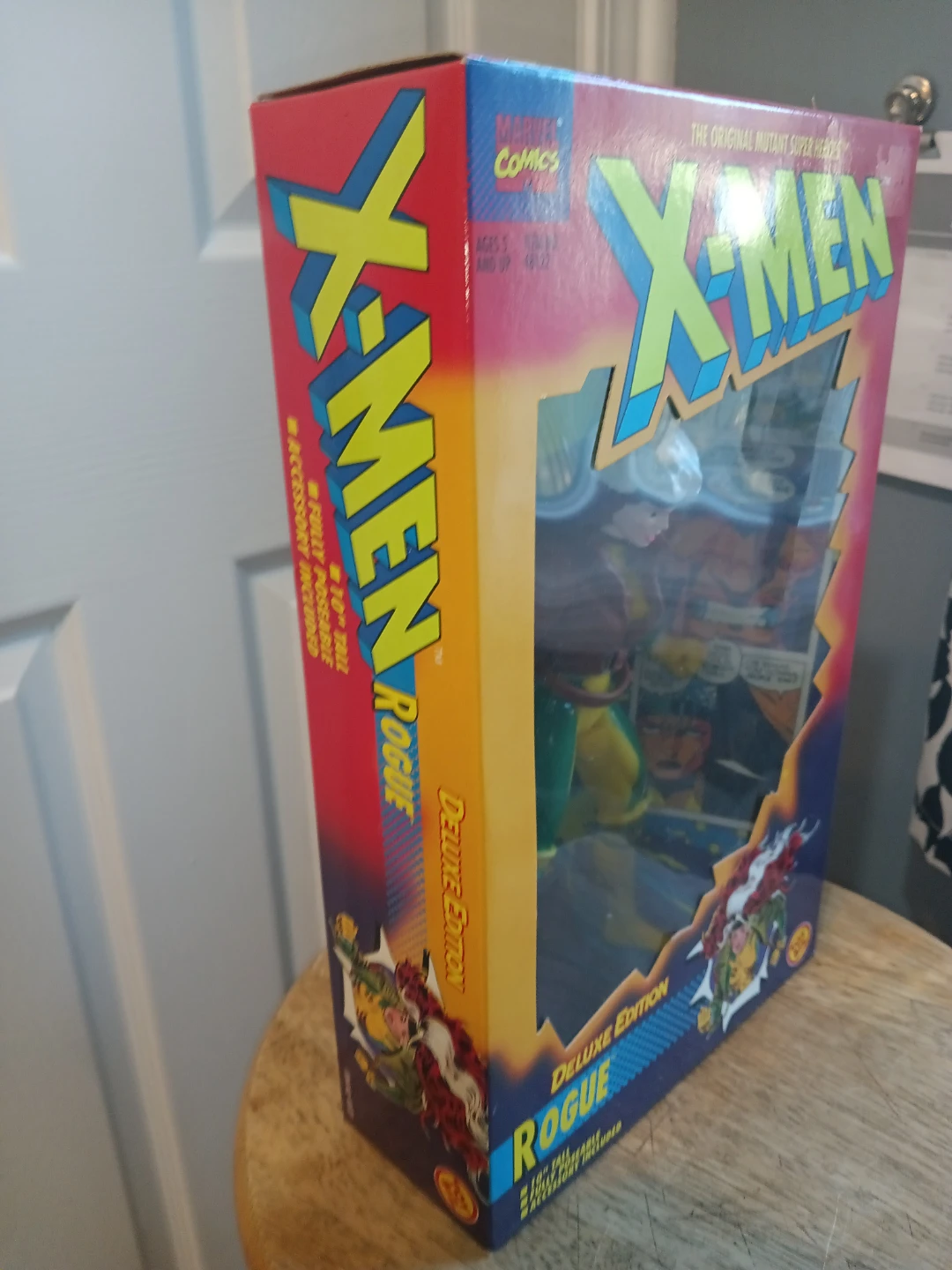 X-Men Rogue Deluxe Edition 10" Action Figure - photo 3