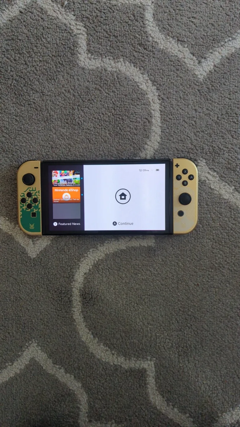 Nintendo Switch OLED Zelda Tears of the Kingdom Edition image indicator(2)