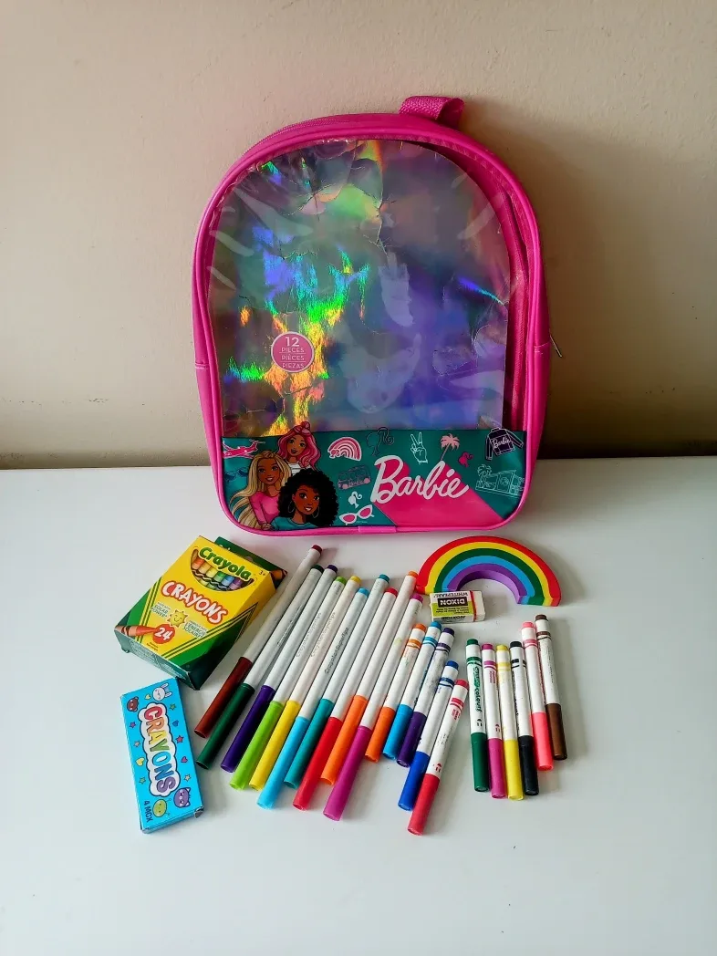 New/LikeNew~Backpack& Crayons