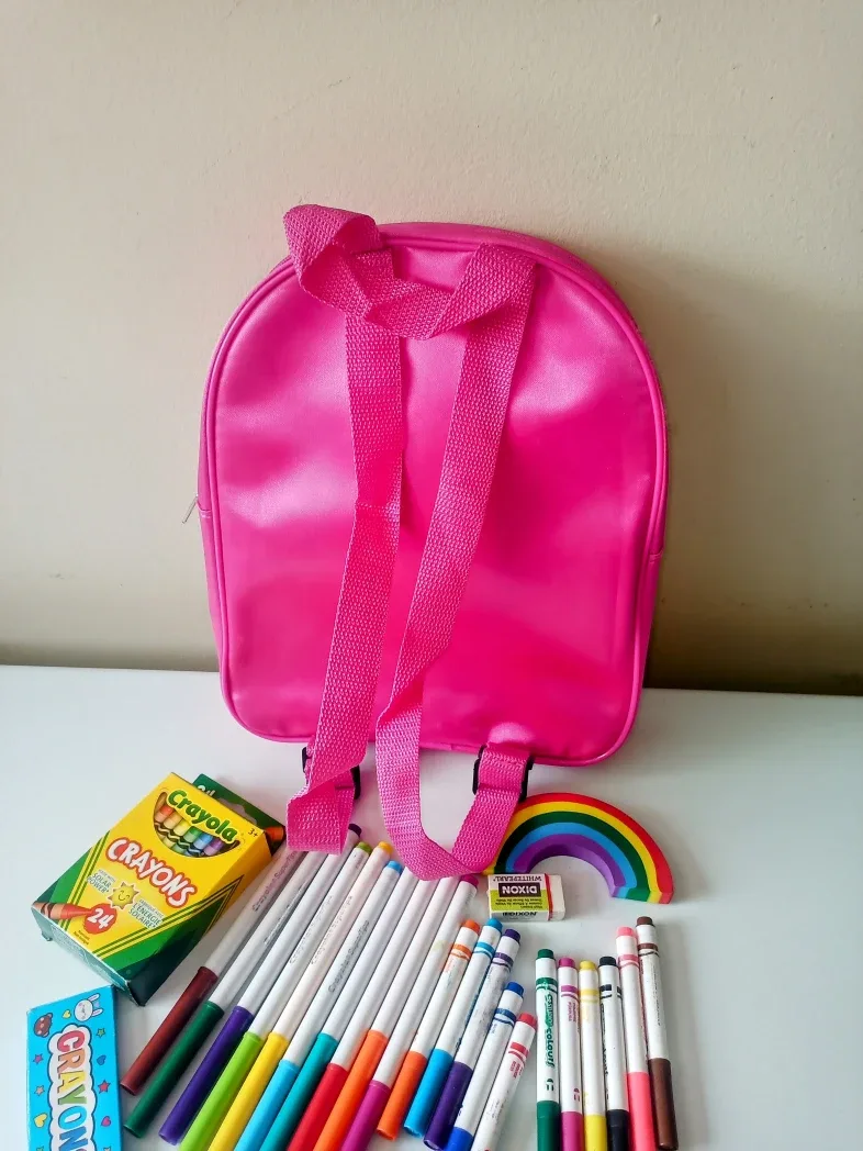New/LikeNew~Backpack& Crayons image indicator(3)