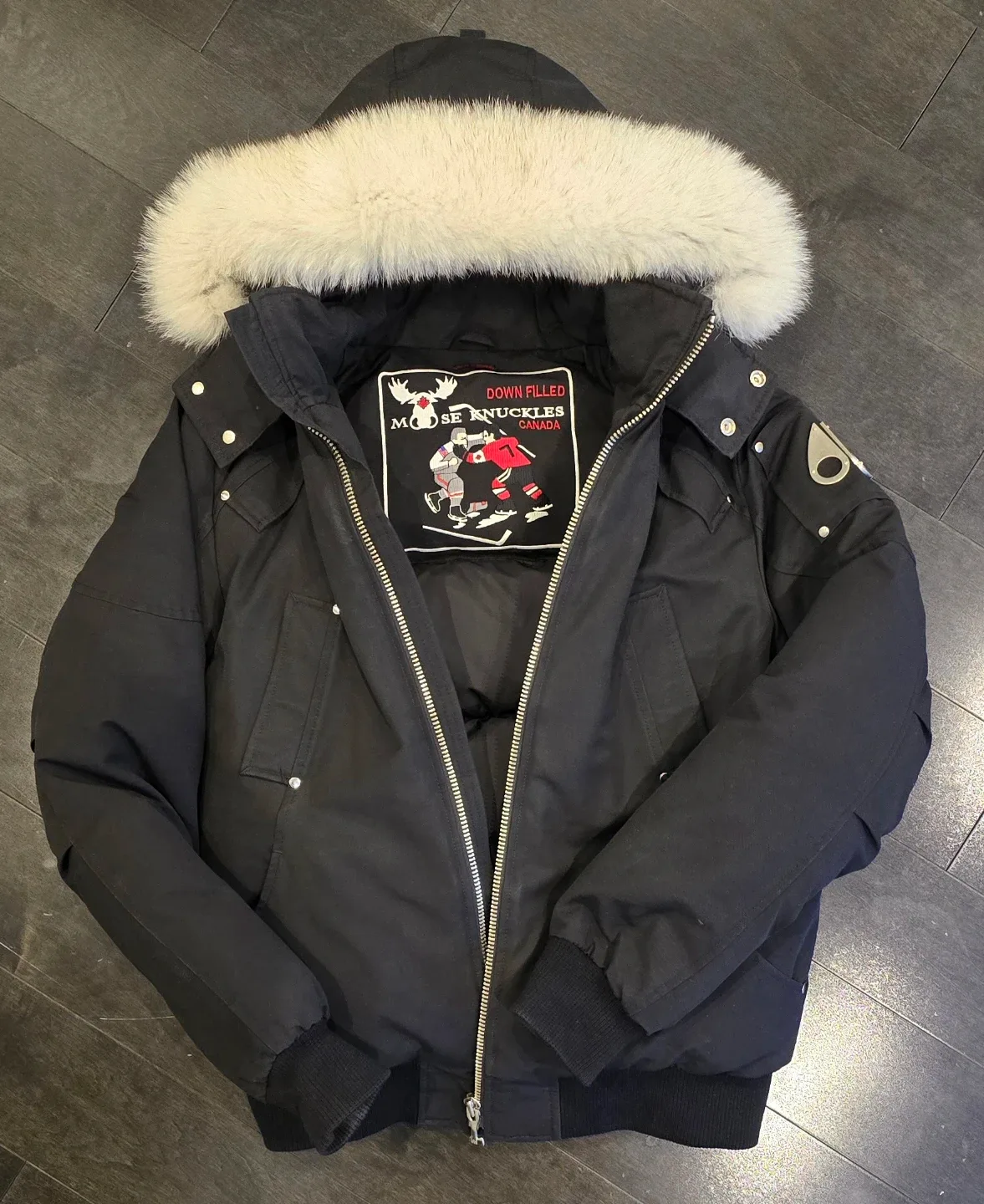 Mens Stylish Moose Knuckles Bomber Jacket!- Size Large