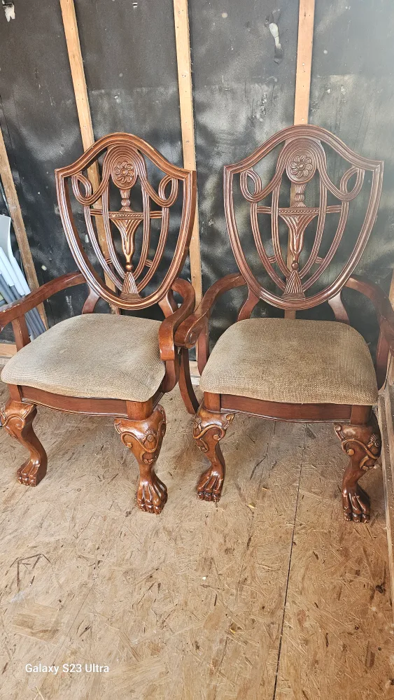 Antique Style Dining Chairs - Set of 6 image indicator(5)