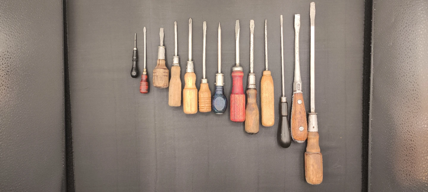 Vintage Screwdriver Set - photo 2