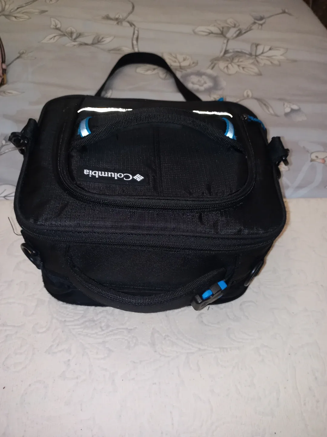 Columbia Insulated Lunch Bag image indicator(4)