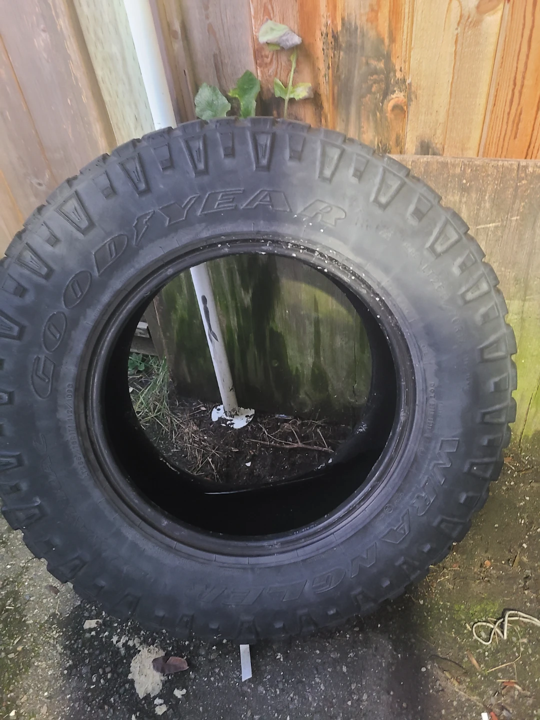 Goodyear Wrangler LT265/70R17 Tire