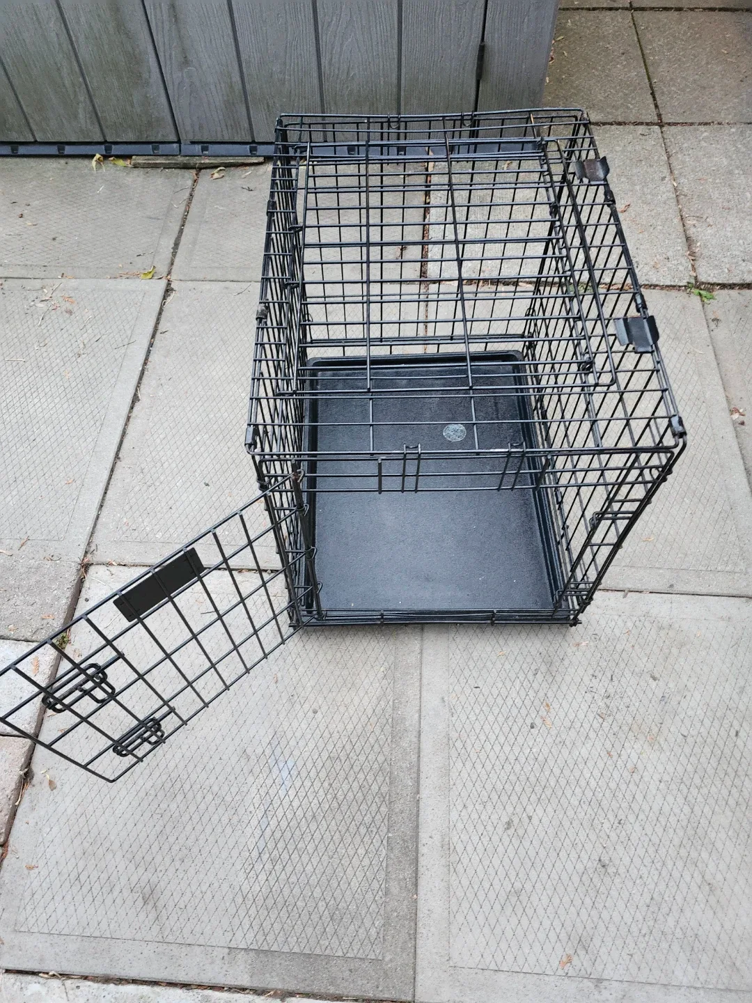 Pet Crate / Cage  24x22x18 inches image indicator(2)