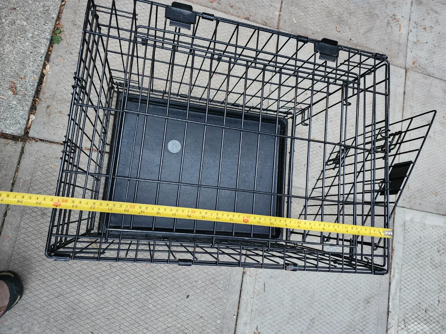 Pet Crate / Cage  24x22x18 inches image indicator(8)