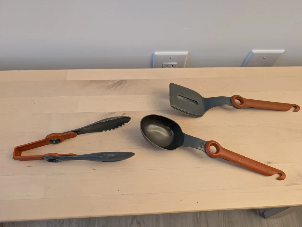 Outdoors Camper Set - $60 OBO image indicator(3)