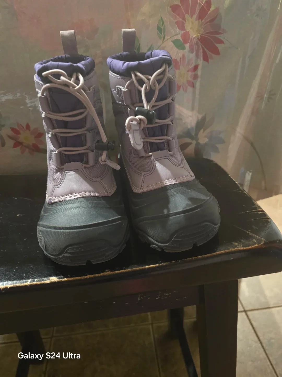 Ambiano Deep Fryer & Kids Snow Boots image indicator(2)