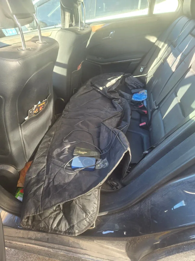 Mercedes-Benz E 350 4MATIC Sedan image indicator(6)