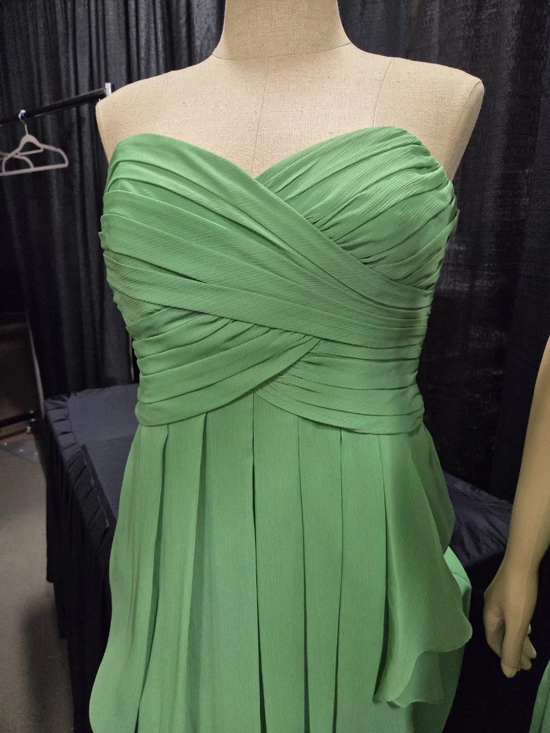 2 David's Bridal - Size 8 & 14 image indicator(10)