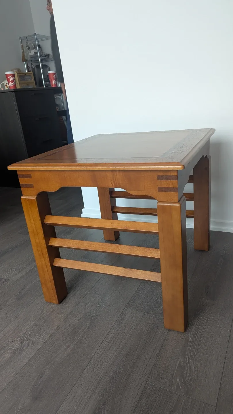 2 Wooden Side Tables