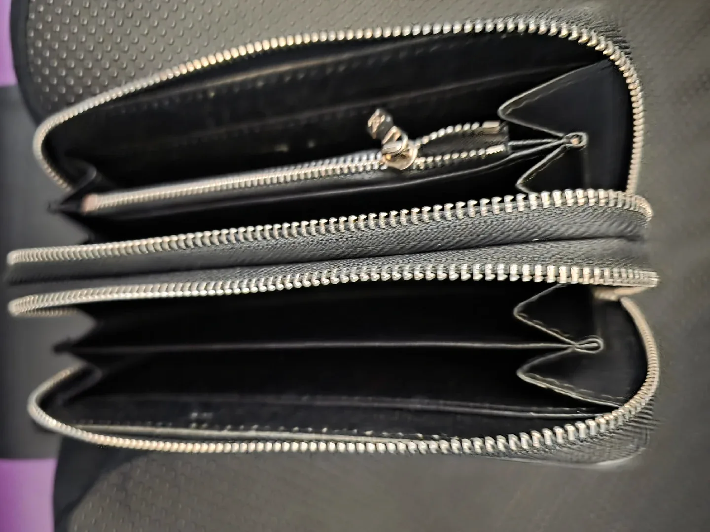 Louis Vuitton Empreinte Leather Wallet image indicator(2)