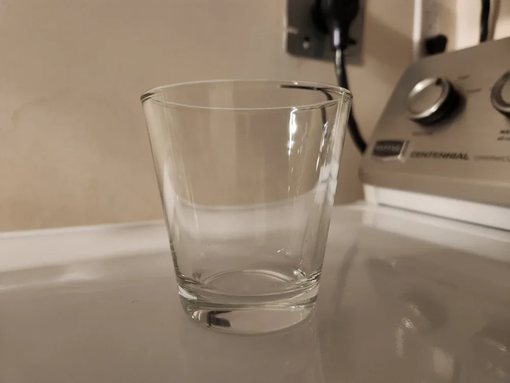 Set of 5 Clear Glass Drinking Glasses image indicator(2)