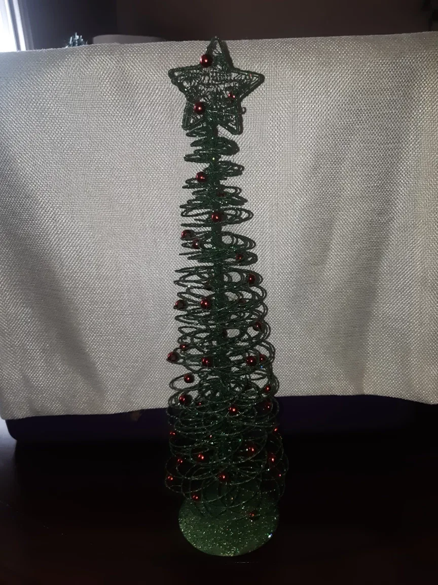 Decorative Wire Christmas Tree